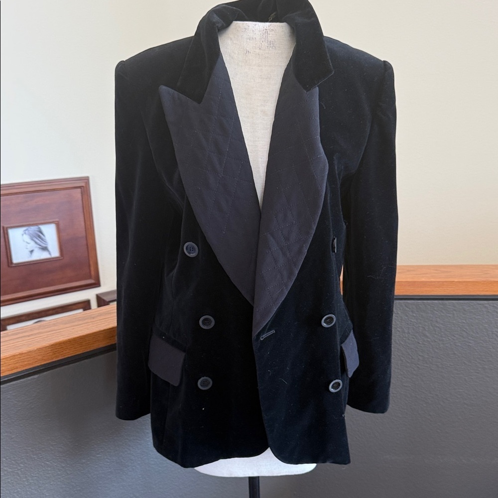 Vintage luxury Escada Black Velvet Double-Breasted Blazer